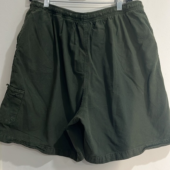 Cappagallo men’s Green Cargo Shorts XL. I-25 - Picture 4 of 6
